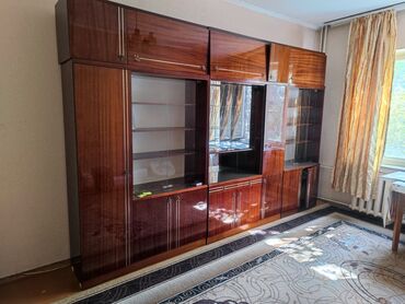 интерактивные доски для проекторов проекционные столики: Продаю стенку советских времен 10000 сом, шифонер 2000 сом, диван 1000