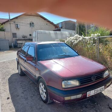 новые автомобили: Volkswagen Vento: 1992 г., 1.8 л, Механика, Бензин, Седан