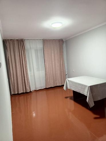 Квартиры: 3 комнаты, 70 м², 10 мкр 2 этаж, Косметический ремонт — 2
