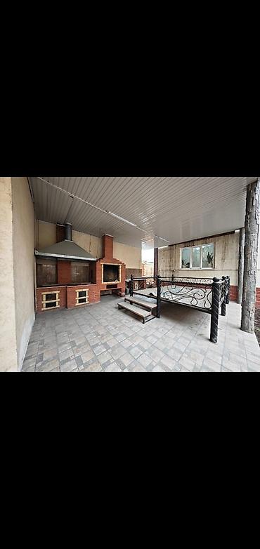 Продажа коттеджей и домов: Продается два 2 этажных особняка. р-н мкр.Джал, по — 24