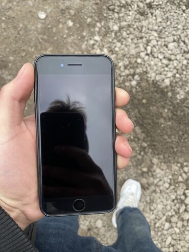 Apple iPhone: IPhone 8, 64 GB, Jet Black, Barmaq izi