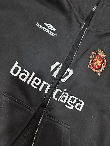 pari: Худи на молнии Balenciaga, размер S( но на мне хорошо сидит у меня — 3