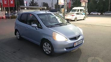 Продажа авто: Honda Fit: 2003 г., 1.3 л, Вариатор, Бензин, Хэтчбэк — 2