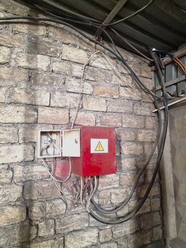 Anbar və emalatxanalar: Nərimanov rayonu, Baksol yolunda anbar icarəyə verilir! Ümumi sahəsi -da lalafo.az — 5 Anbar və emalatxanalar: Nərimanov rayonu, Baksol yolunda anbar icarəyə verilir! Ümumi sahəsi — 5