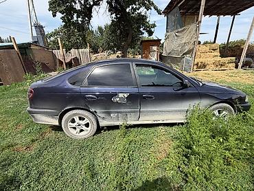 харриер 1998: Toyota Avensis: 2002 г., 2 л, Механика, Бензин, Хэтчбэк — 4