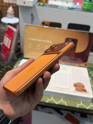 Apple iPhone: IPhone 17 Pro Max — 10