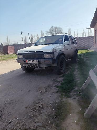 Транспорт: Nissan Terrano: 1992 г., 2.7 л, Механика, Дизель, Внедорожник — 3