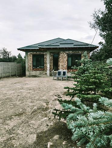 ферма арка: Продаётся одноэтажный дом с участком. - Планировка: длинный коридор — 1