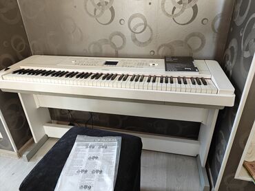 Пианино, фортепиано: Цифровое пианино "Yamaha DGX-660"