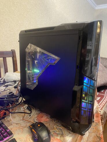 Masaüstü kompüterlər və iş stansiyaları: 12 gb ram İ5 2400 Rx 470 4 gb 500 gb hdd Oyunları donmadan açır real