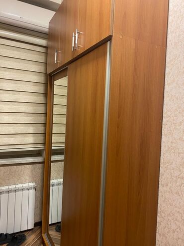 Çarpayılar: İşlənmiş, Kupe, 2 qapılı Düz dolab, Qarderob, paltar dolabı