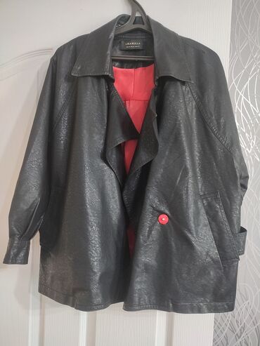 Куртки: Женская куртка 2XL (EU 44), цвет - Черный
