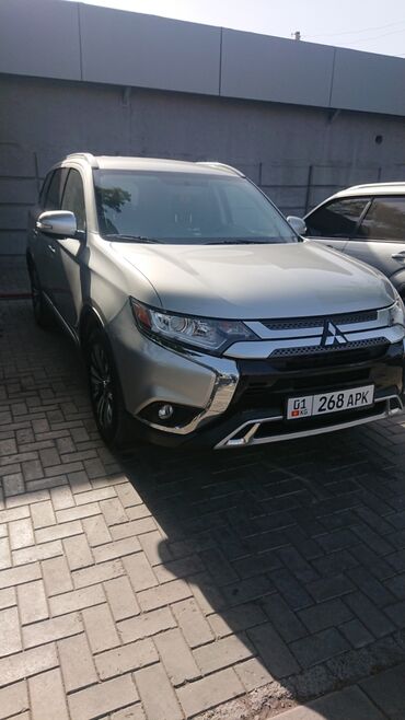 Mitsubishi: Mitsubishi Outlander: 2019 г., 2.4 л, Вариатор, Бензин, Кроссовер — 9