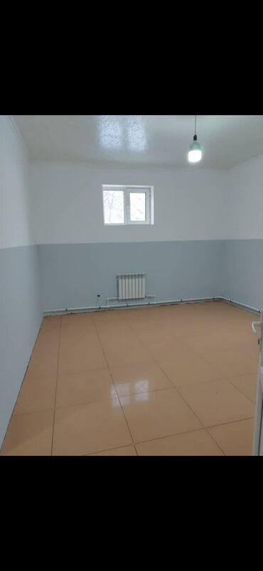 Цеха, заводы, фабрики: Ак-Босого ж\м Сдается помещение под склад, швейный цех Площадь — 2