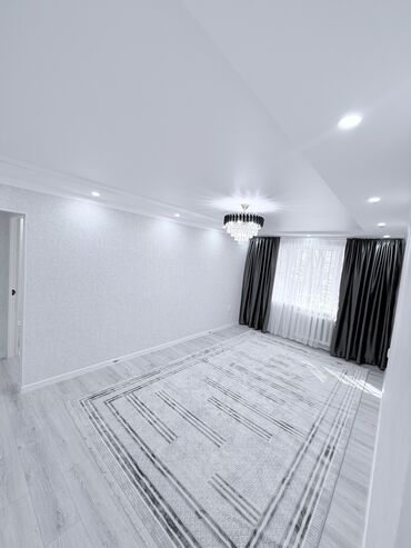квартира керек срочна: 3 комнаты, 58 м², 104 серия, 1 этаж, Евроремонт