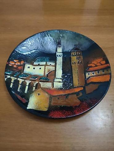 ZIDNI TANJIR | Ručni rad pogledati . Prečnik 30.5 cm