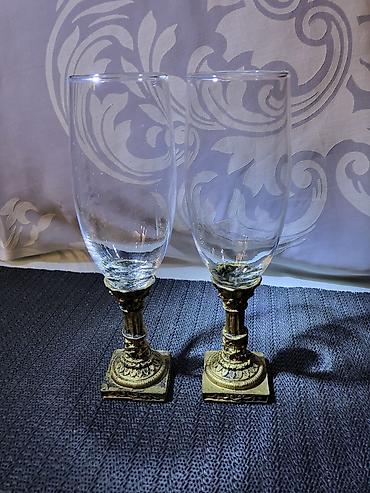 Case za vino italijanske 1970/80ta godina. Case za dvoje vinske,nigde na lalafo.rs Case za vino italijanske 1970/80ta godina. Case za dvoje vinske,nigde