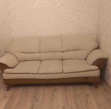 Divan yenidir 450 ₼ acilmir baza yoxdur ölcu 2.20 m ünvan Ehmedli