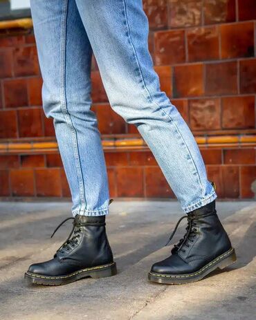 боти: Ботинки и ботильоны Dr.Martens, 38, цвет - Черный