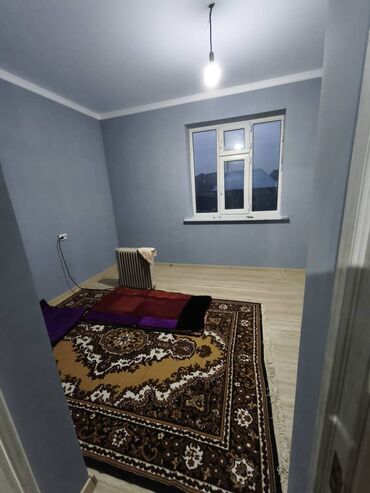 Долгосрочная аренда домов: Сдается квартира, 2 комнаты, душ, гор. вода, с/узел. Земельный дом — 7