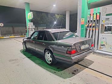 bmw e3: Mercedes-Benz W124: 1994 г., 2.2 л, Автомат, Бензин, Седан — 10