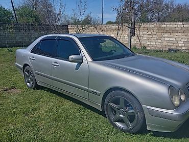 bmw e 38: Mercedes-Benz E-Class (W210) sedan - Kuzov: 4 qapılı sedan, gümüşü — 3