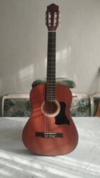 купить струны на классическую гитару: Акустическая гитара классического типа (6 нейлоновых струн) с