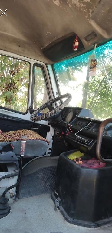 Грузовики: Грузовик, Mercedes-Benz — 9