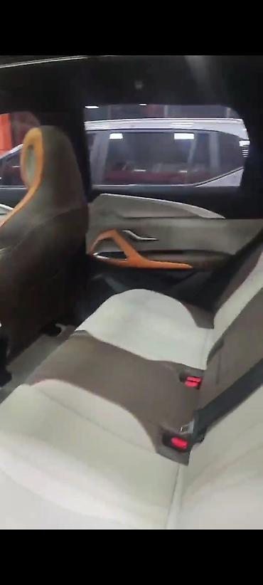 BYD: BYD Song Pro: 2022 г., 1.5 л, Вариатор, Гибрид, Кроссовер — 11