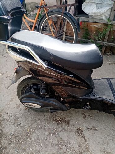 motorka: Polovan elektricni skuter nov akumlator cena 400eu