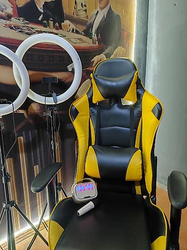 masaüstü ofis seti: Kreslo,kalonka mikrafon,2 ədəd yumru yayıncı ışığı biri rəngli fərqli — 1