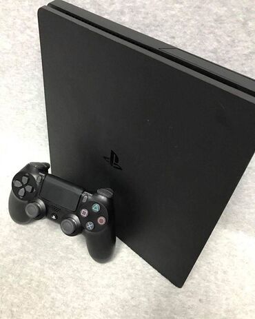 stol modern: Ps 4 slim orginal pult ilə 16 oyun 3 disk və 13 oyun yaddaşındadır🔥