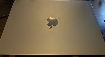 macbook m4 air: Yeni Apple MacBook, 13.3 ", Apple M3, 256 GB — 1