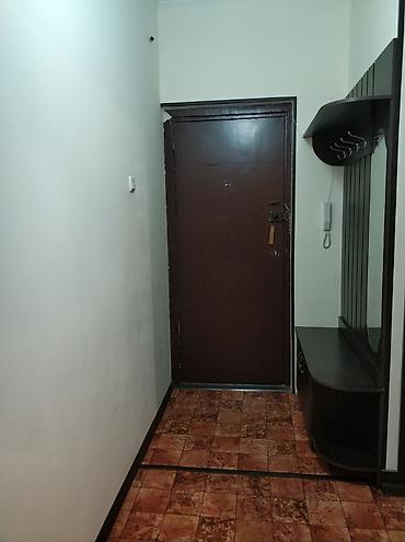105: 1 комната, 35 м², 10 мкр 105 серия, 5 этаж, Косметический ремонт — 6