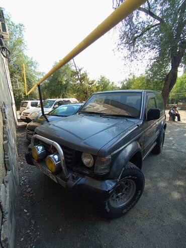 желли монжаро: Mitsubishi Pajero: 1991 г., 2.5 л, Автоматтык, Дизель, Жол тандабас