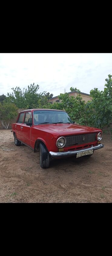 ЛуАЗ: ВАЗ (ЛАДА) 2101: 1.1 л | 1986 г. 120000 км Седан