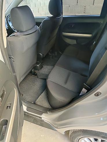 Унаа сатуу: Toyota Ist: 2003 г., 1.5 л, Автомат, Бензин — 4