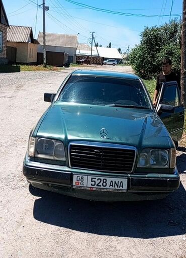 1524 мерседес: Mercedes-Benz W124: 1992 г., 2.3 л, Механика, Бензин, Седан