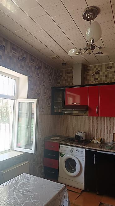 kredıtle evler: 5 otaqlı, 130 kv. m, Kredit yoxdur, Orta təmir — 4