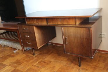 Письменные столы: Письменный стол, Б/у — 24