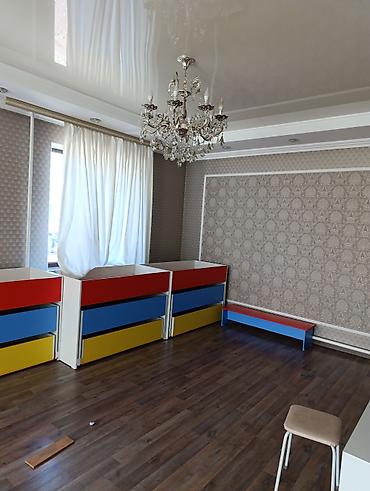 Продажа коттеджей и домов: 6 комнат и более, 240 м², 6 соток, Бишкек, Арча-Бешик ж/м Собственник — 13