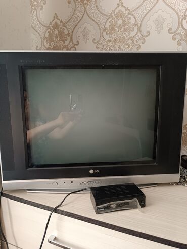 1 din магнитола с выдвижным экраном: Продаю почти новый хороший телевизор лджи рабочий, имеется пульт и