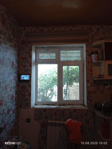 Mismarlar, şuruplar: Evden çıxmış pencere satılır ucuz qiyməte əlaqə nömrəsi 0517683615