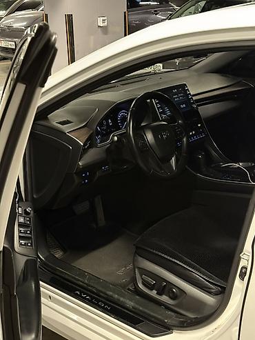 tayota progres: Toyota Avalon: 2019 г., 2.5 л, Вариатор, Гибрид, Седан — 7