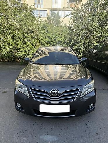 женщин: Toyota Camry: 2010 г., 2.5 л, Автомат, Бензин, Седан — 1