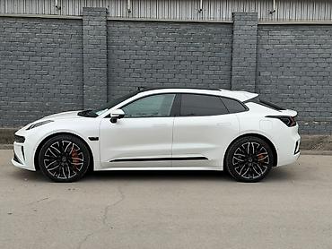 li one: Geely : 2025 г., Гибрид, Лифтбек — 1