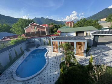 Günlük kirayə evlər: 185 kv. m, 6 otaqlı, İnternet, Qaz, Su — 13