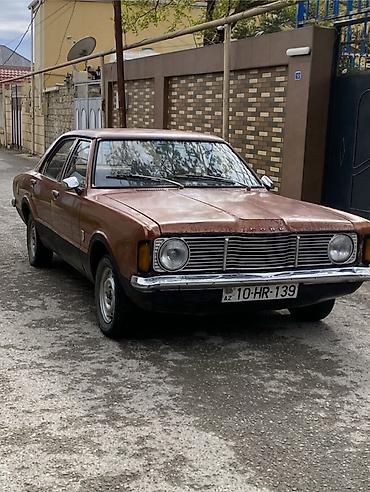 maşın lalafo: Klassik Ford Taunus sedan. 1973-cü il. Bütün sənədləri qaydasındadır — 4