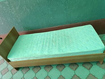 купить детскую кровать с матрасом: Односпальная кровать, Б/у, С матрасом, Дерево, длина - 205 см