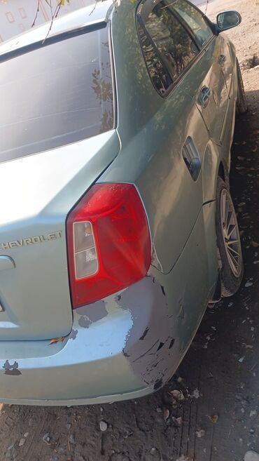 цена домкрата для легкового автомобиля: Chevrolet Lacetti: 2005 г., Седан